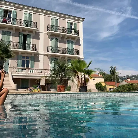 2 Pieces De 49 M2 ,piscine. Jardin Privatif Apartment *